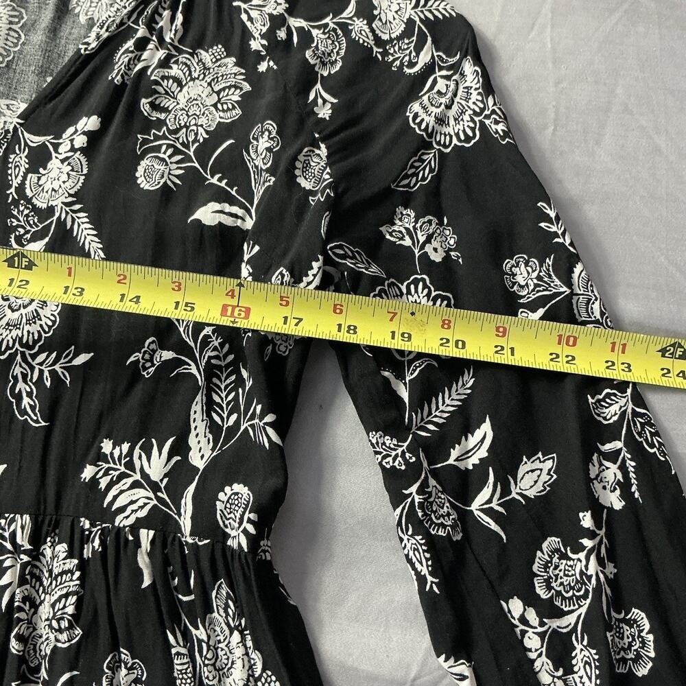 Old Navy Tiered Maxi Dress Size M Dark Cottagecore Floral Prairie Flowy Modest - Picture 6 of 15